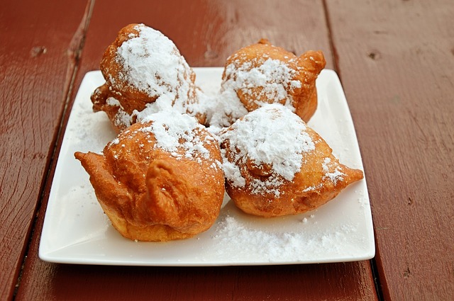 Buñuelos dessert