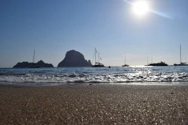 Es Vedrá beach landscape