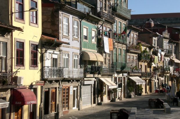 Street in a Porto neighbourhood