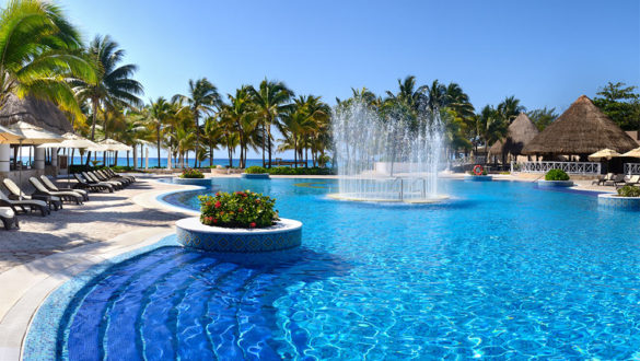 Catalonia Royal Tulum Pool