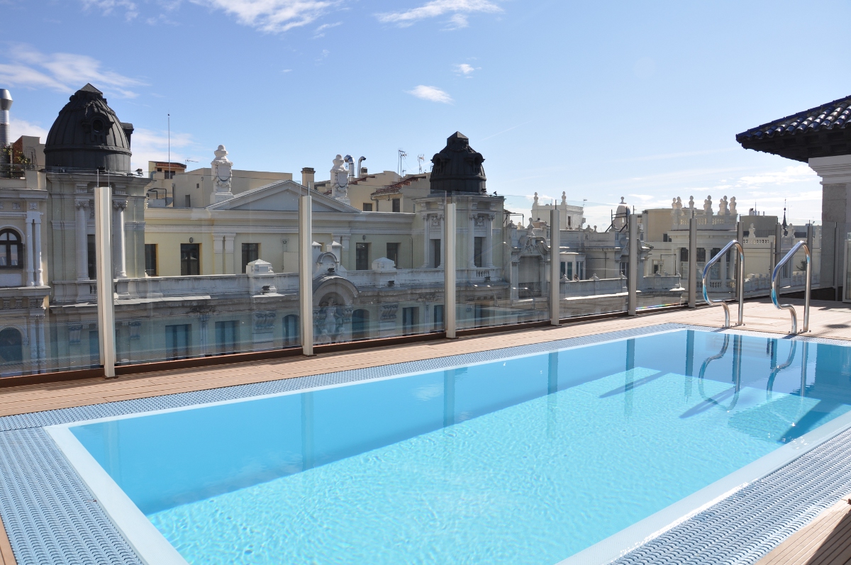 Piscina del hotel Catalonia Gran Vía (Madrid)