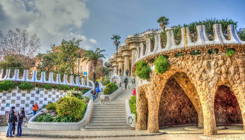 escalinata park Güell gaudi barcelona