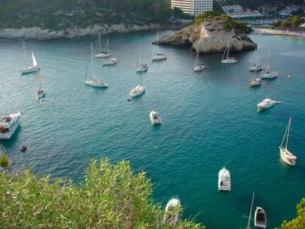 cala galdana ciudadela menorca