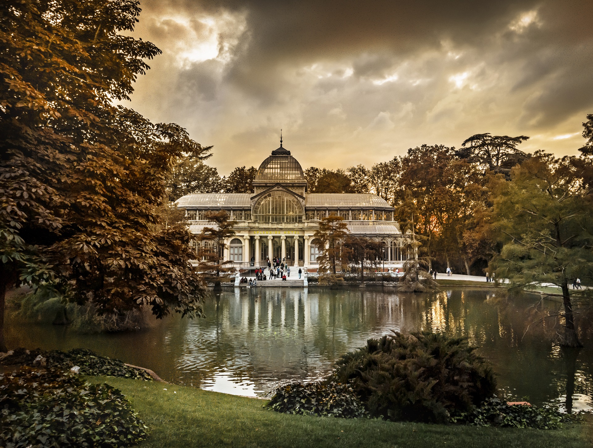 Palacio de Cristal ubicado en el parque de El Retiro