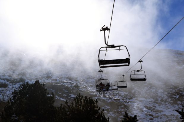 Teleférico de la estación de esquí Sierra Nevada