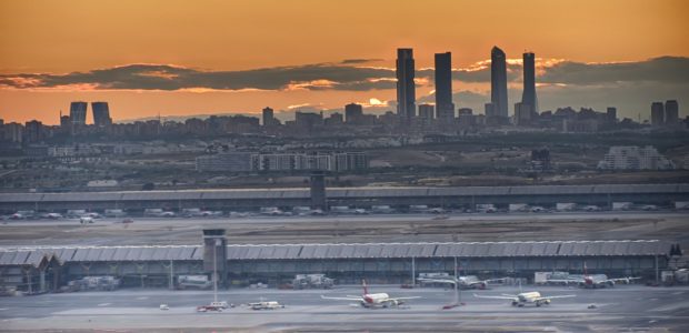 Vistas de la ciudad de Madrid desde su aeropuerto