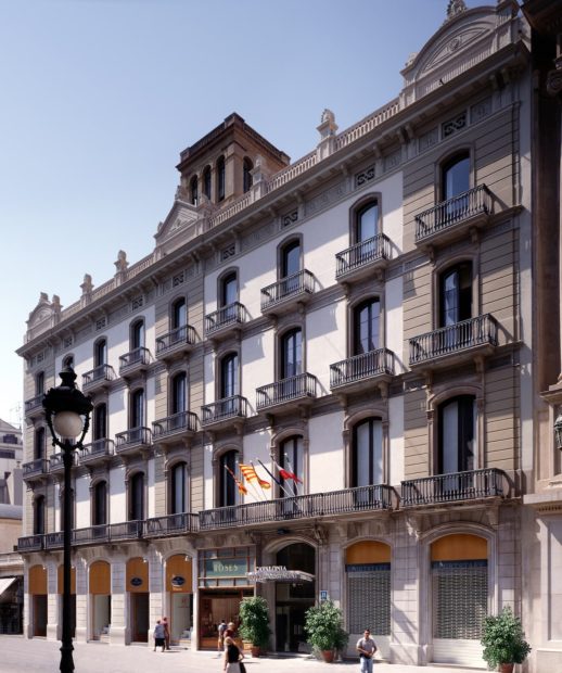 Fachada del hotel Catalonia Portal de L'Àngel