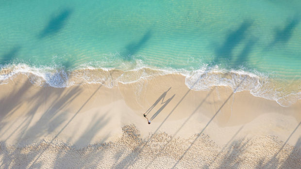 pareja-playa-aerea