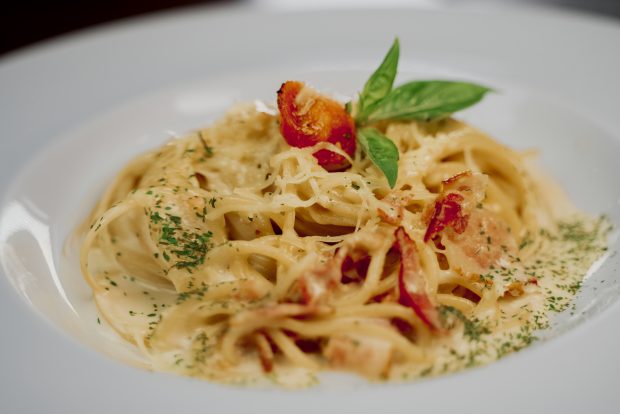 pasta-restaurante-playa-maroma-catalonia