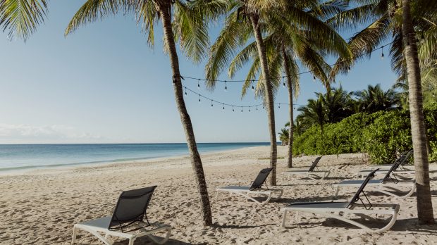 royal-tulum-playa-palmeras-catalonia