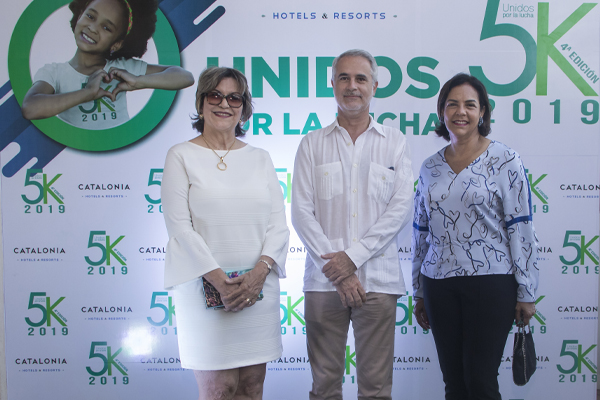 Griselda Carron, Manel Vallet y Alexandra Matos de Purcel