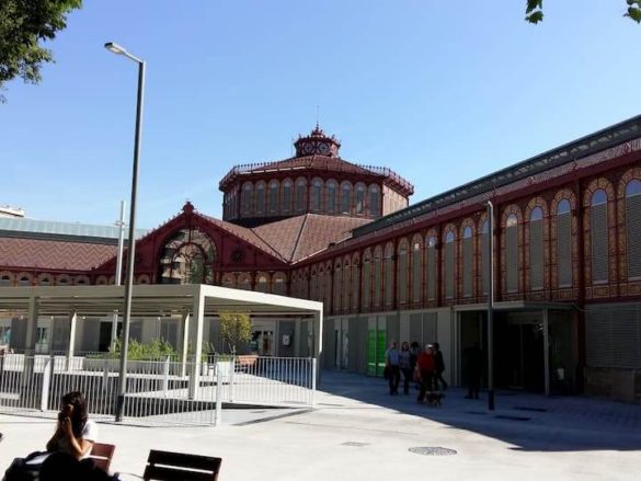 Sant_Antoni_market-585x439