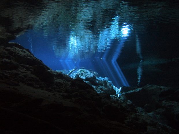 cenote-yucatan