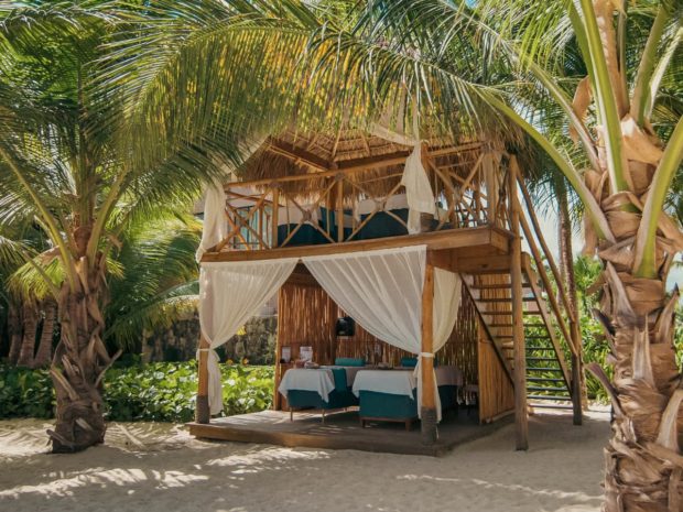 Cabaña en el exterior del Hotel Catalonia Royal Bávaro