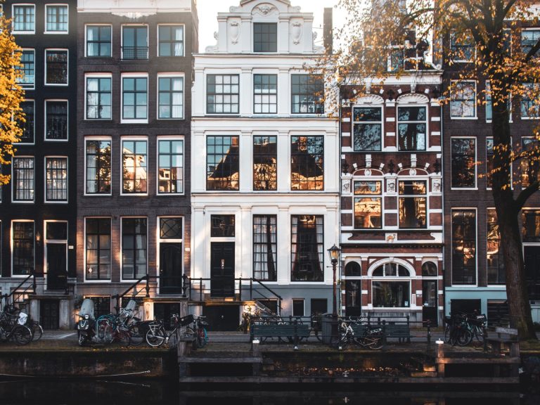 Amsterdam_iconic horizontal