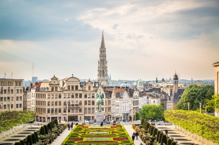 vistas de bruselas al atardecer