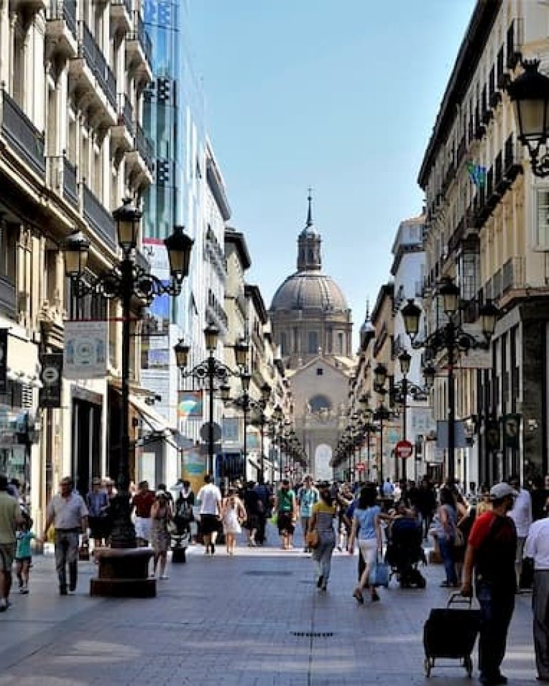 Calle de Zaragoza cerca del Pilar