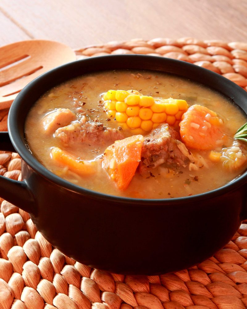 Comida tipica dominicana sancocho