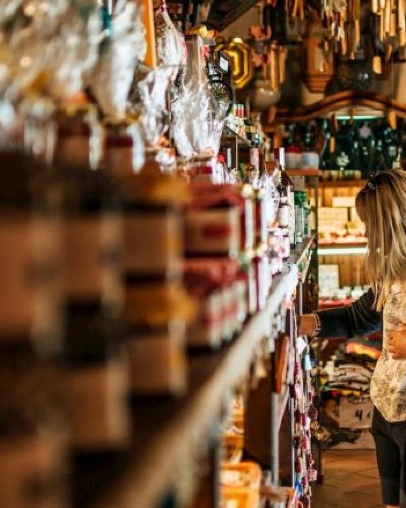 gifts-from-spain-585x439