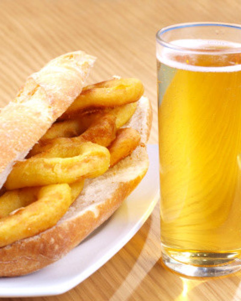 plaza-mayor-de-madrid-bocadillo-de-calamares