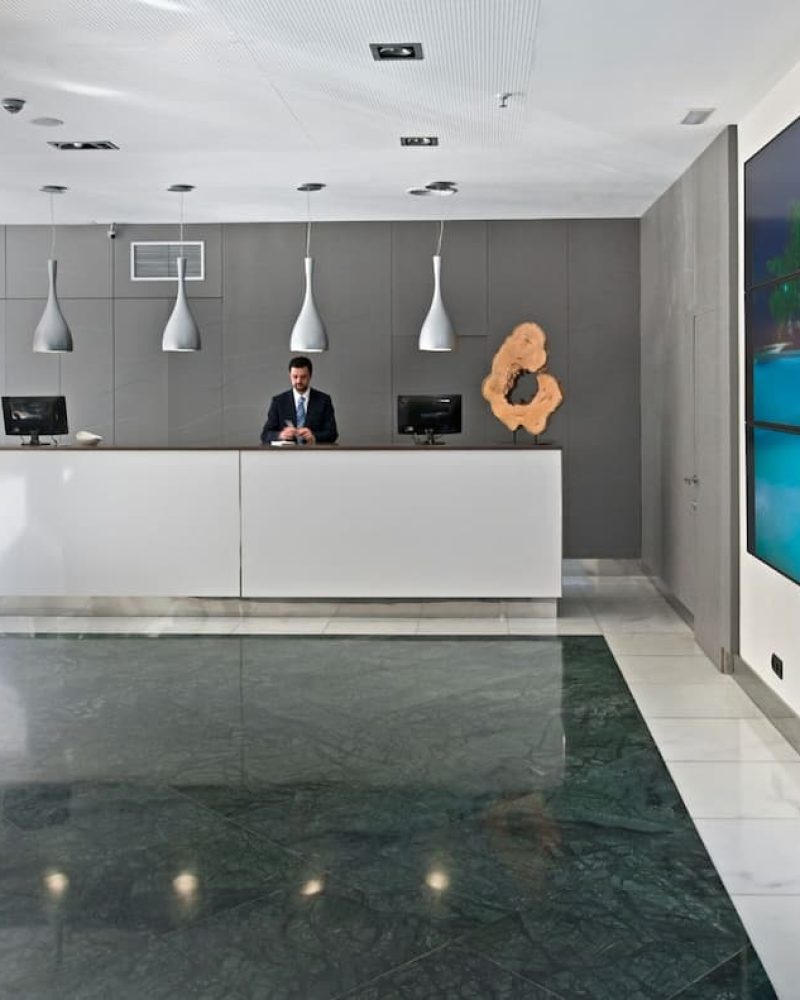 Recepción del Hotel Catalonia Atocha en Madrid